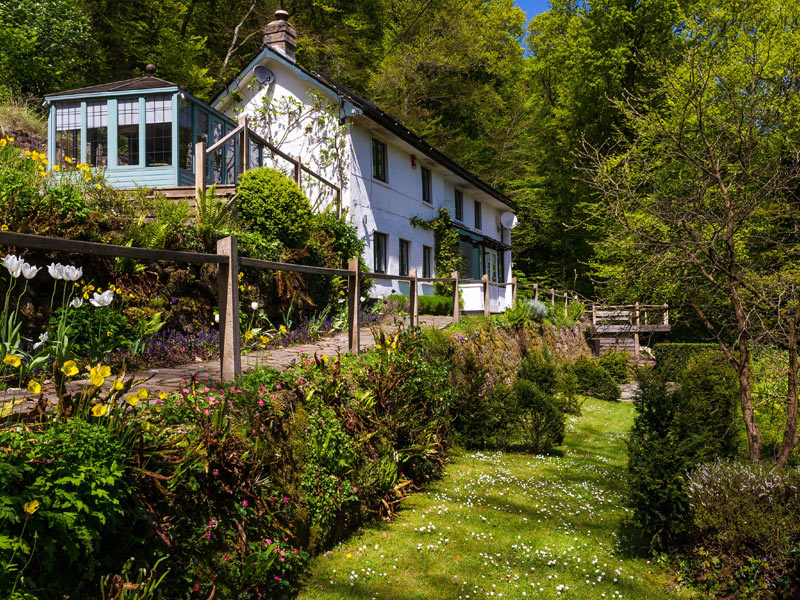 Lower Freedom Cottage Historical Self Catering Cottage In